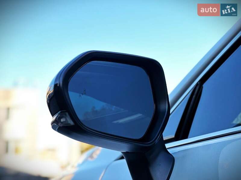 Седан Toyota Avalon 2018 в Киеве