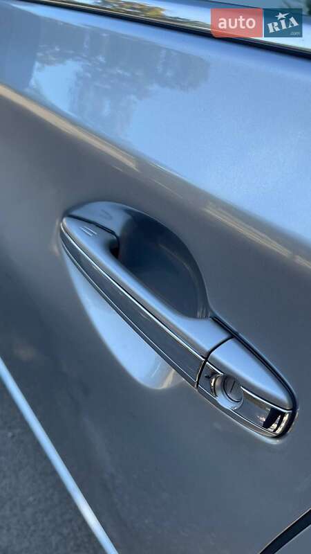 Седан Toyota Avalon 2015 в Одессе