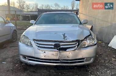 Седан Toyota Avalon 2006 в Киеве