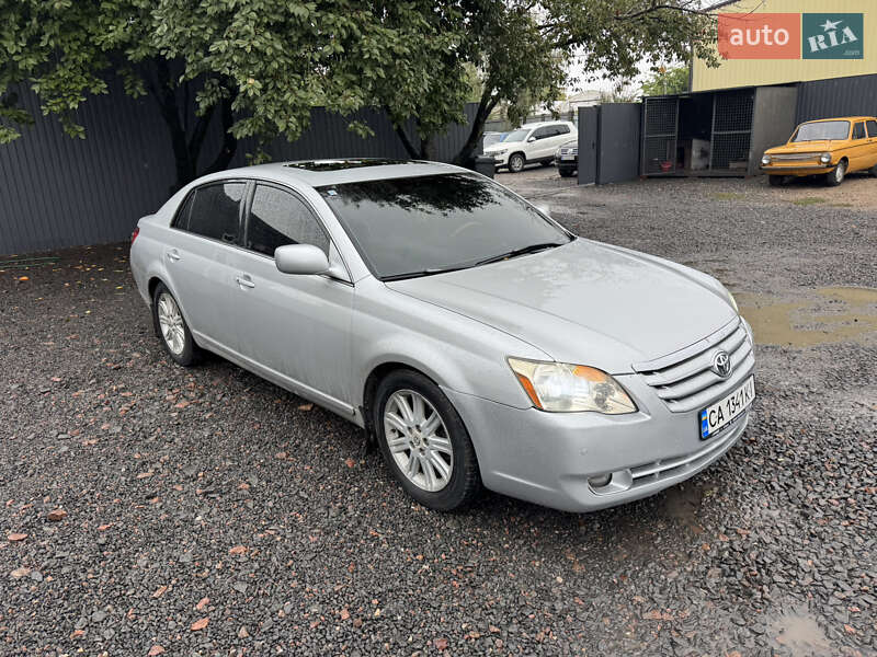 Toyota Avalon 2006