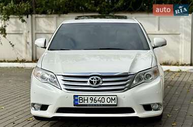 Седан Toyota Avalon 2011 в 