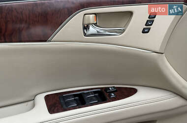 Седан Toyota Avalon 2011 в 