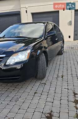 Седан Toyota Avalon 2006 в 