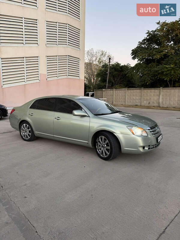 Седан Toyota Avalon 2006 в Одессе