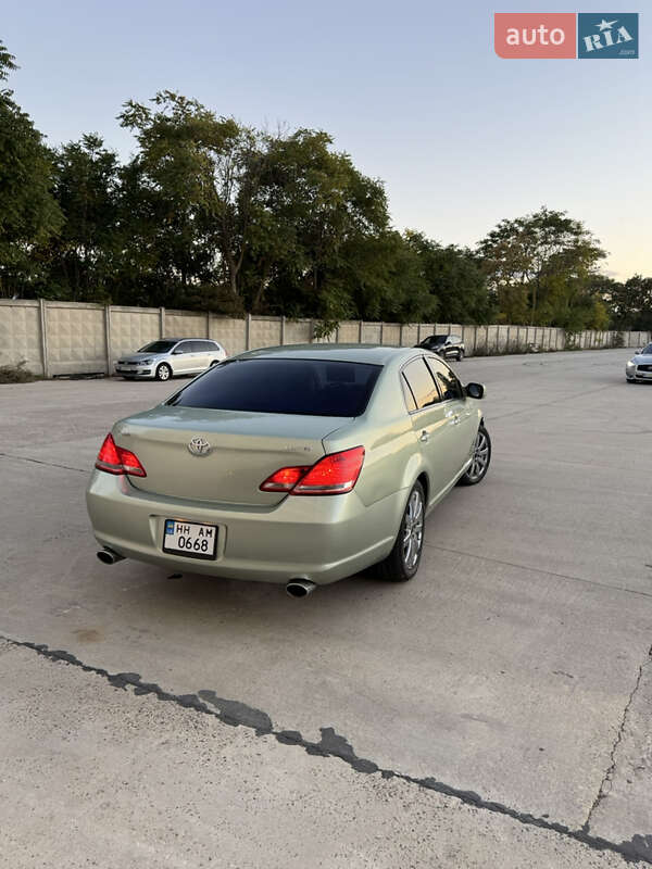 Седан Toyota Avalon 2006 в Одессе