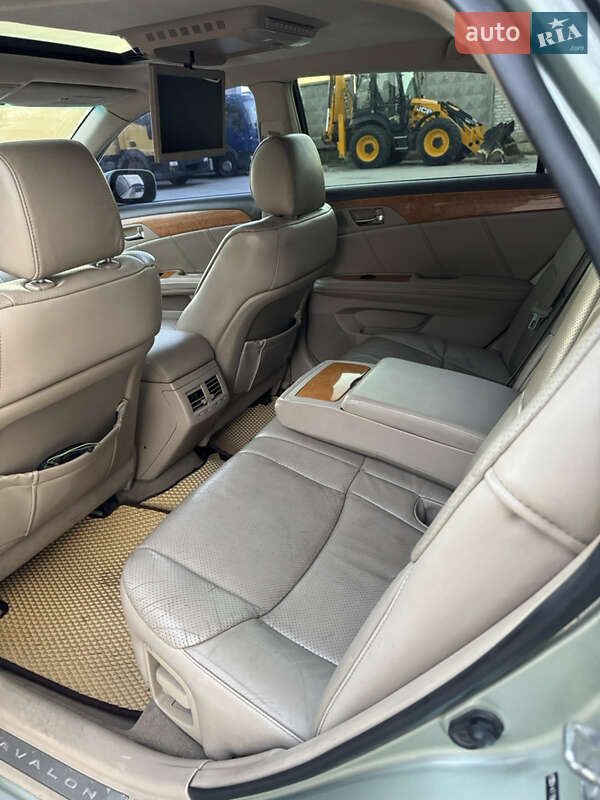 Седан Toyota Avalon 2006 в Одессе