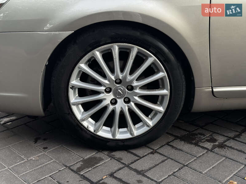 Седан Toyota Avalon 2006 в Днепре