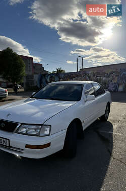Седан Toyota Avalon 1996 в 