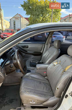 Седан Toyota Avalon 1996 в 