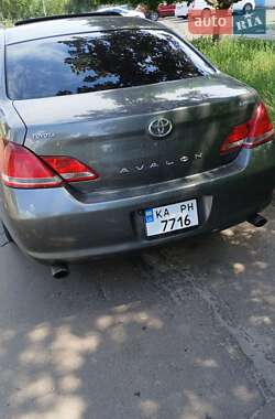 Седан Toyota Avalon 2006 в 