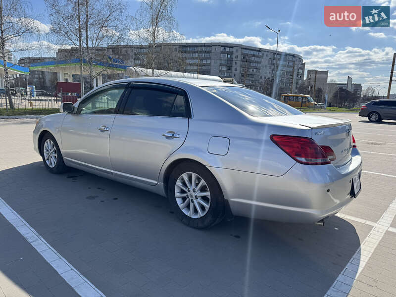 Седан Toyota Avalon 2008 в Сумах