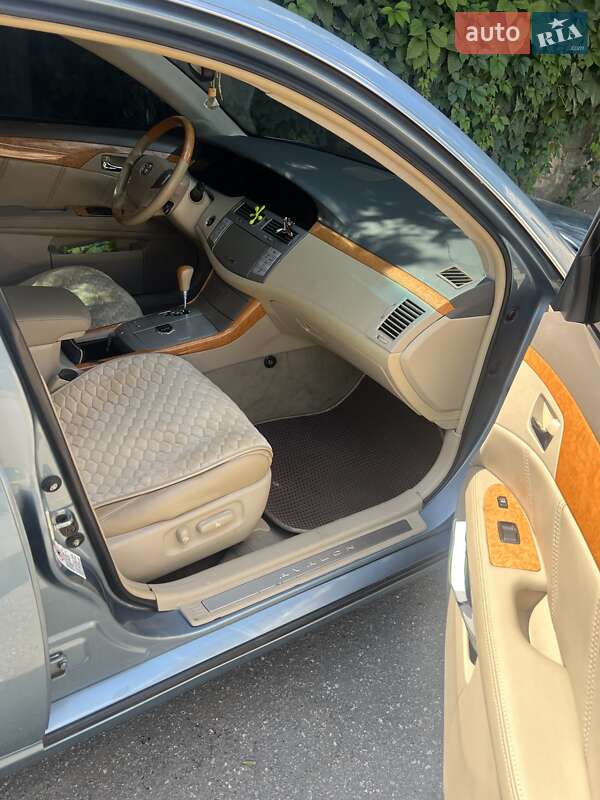 Седан Toyota Avalon 2005 в Кропивницькому