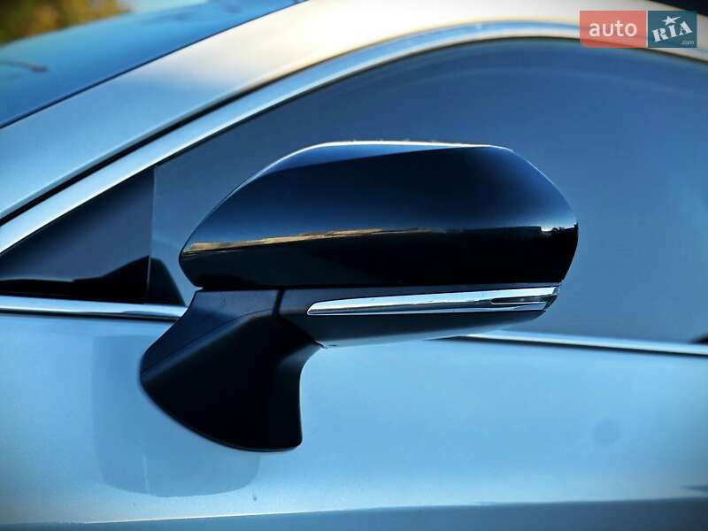 Седан Toyota Avalon 2018 в Киеве фото 7 Седан Toyota Avalon 2018 в Киеве