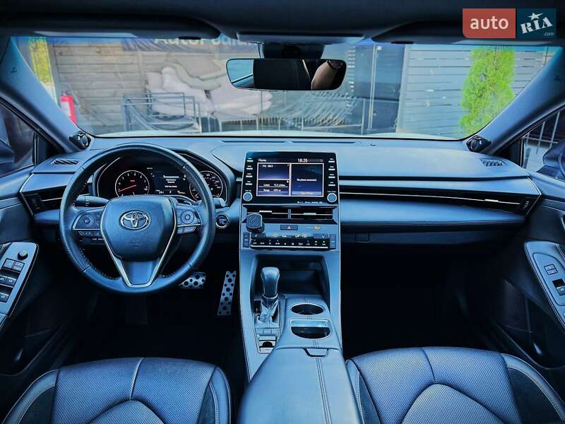 Седан Toyota Avalon 2018 в Киеве фото 34 Седан Toyota Avalon 2018 в Киеве