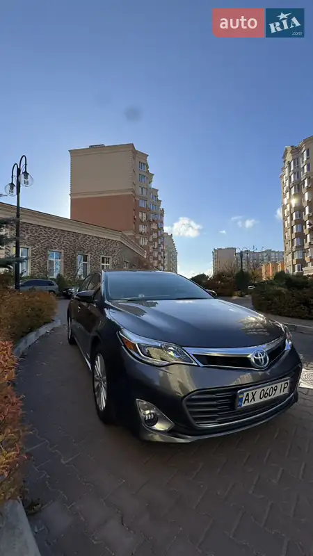 Toyota Avalon 2013