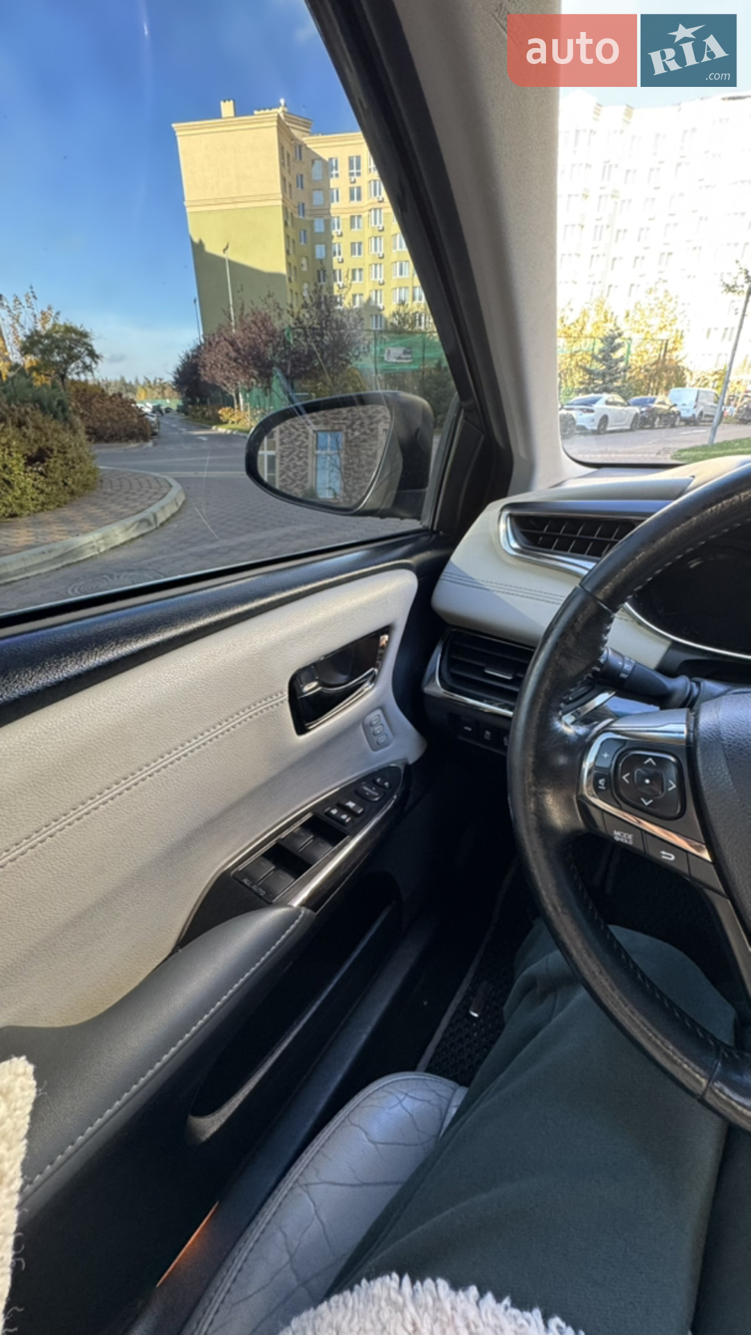 2013 Toyota Avalon - мініатюра 16