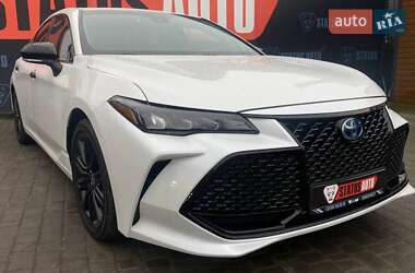 Седан Toyota Avalon 2022 в Виннице