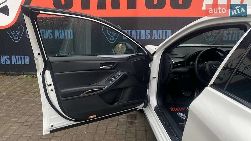 Седан Toyota Avalon 2022 в Виннице