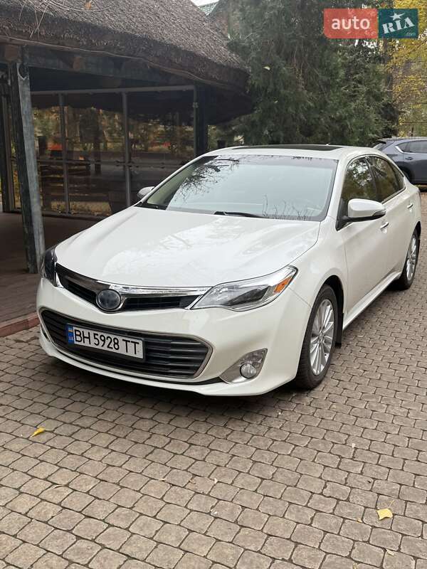 Toyota Avalon 2013
