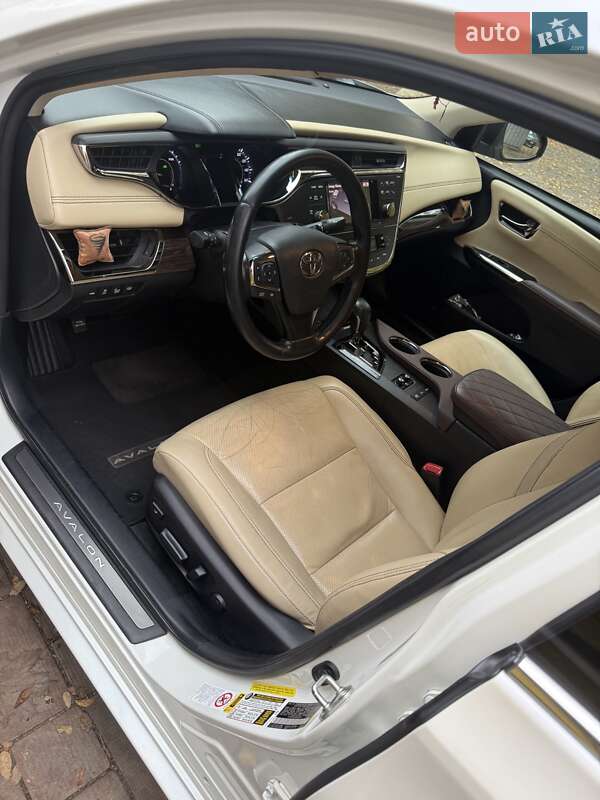 Седан Toyota Avalon 2013 в Одессе