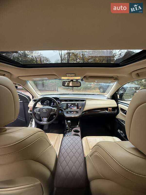 Седан Toyota Avalon 2013 в Одессе