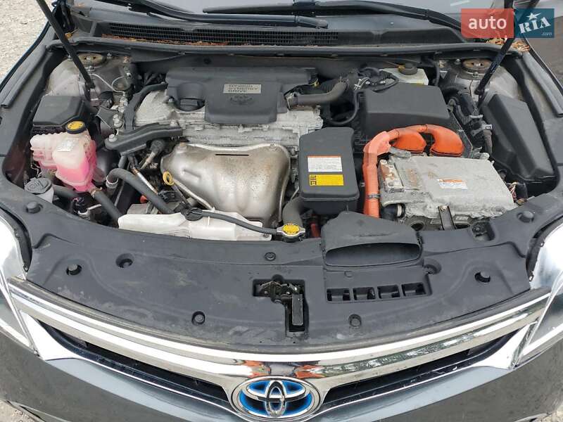 Седан Toyota Avalon 2015 в Львове