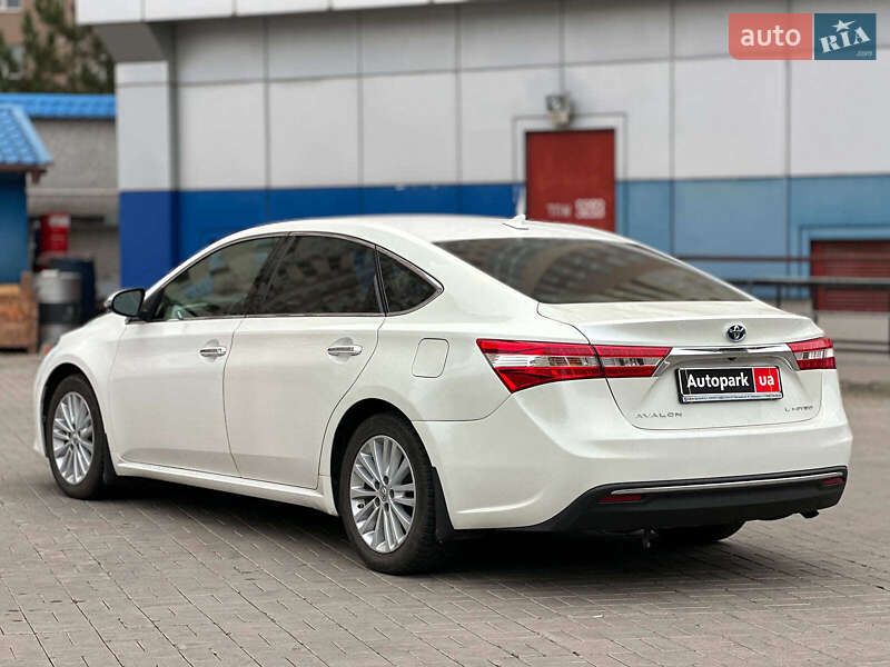 Седан Toyota Avalon 2013 в Одессе