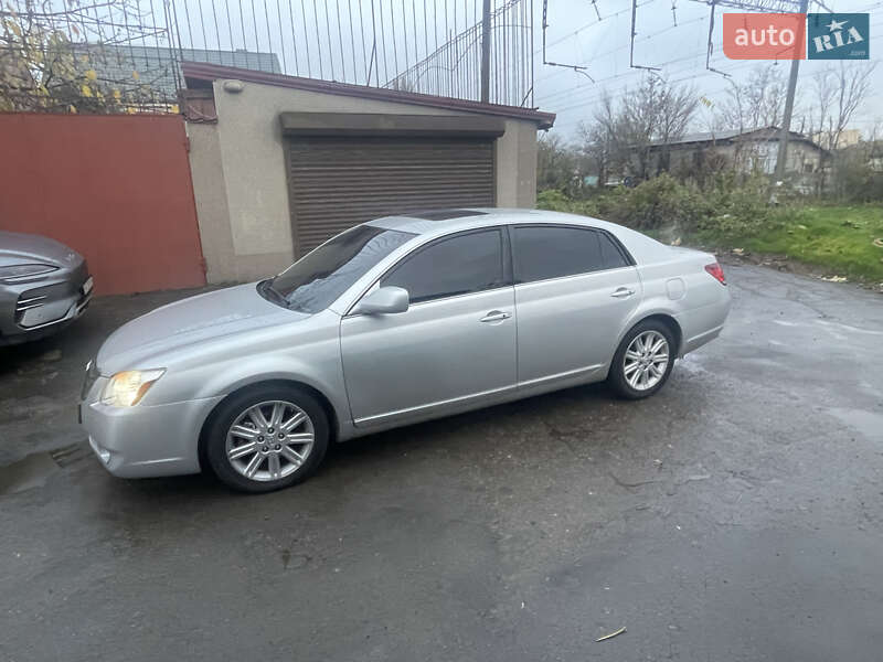 Седан Toyota Avalon 2006 в Одессе