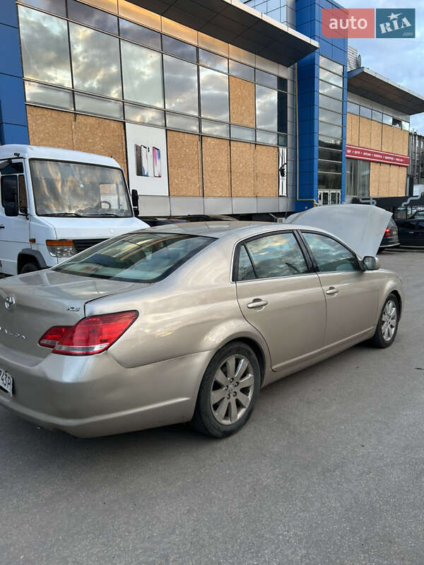 Седан Toyota Avalon 2007 в Харкові