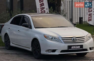 Седан Toyota Avalon 2011 в Ужгороде
