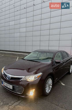 Седан Toyota Avalon 2014 в Киеве