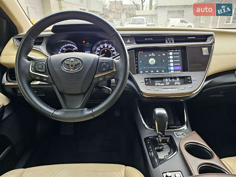 Седан Toyota Avalon 2017 в Одесі