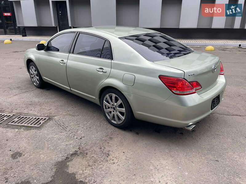 Седан Toyota Avalon 2006 в Одесі