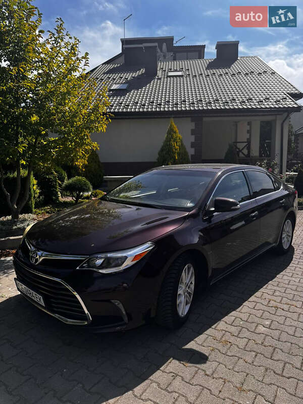 Toyota Avalon 2015