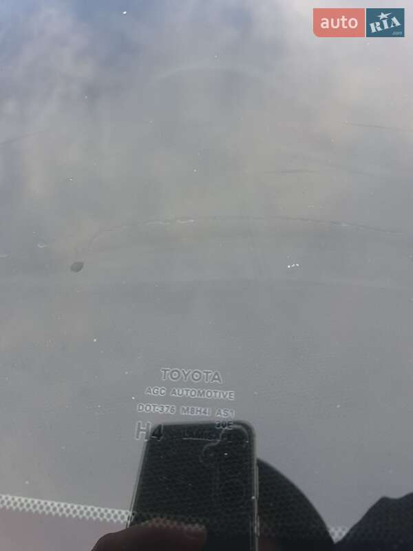 Седан Toyota Avalon 2018 в Киеве