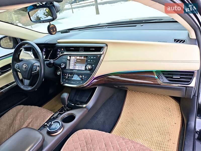 Седан Toyota Avalon 2013 в Запорожье