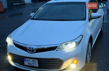 Седан Toyota Avalon 2013 в Кременчуці
