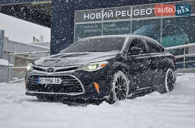 Седан Toyota Avalon 2018 в Хмельницькому
