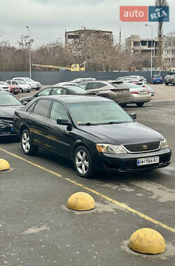 Седан Toyota Avalon 1999 в Одесі