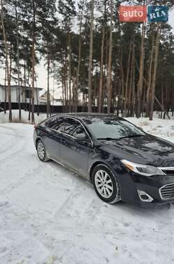 Седан Toyota Avalon 2014 в Киеве