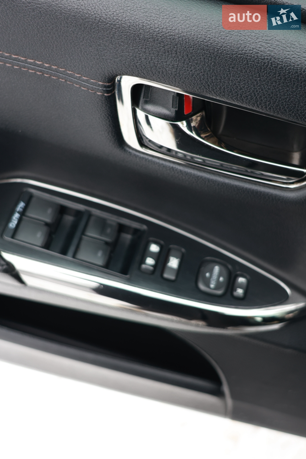2018 Toyota Avalon - мініатюра 11