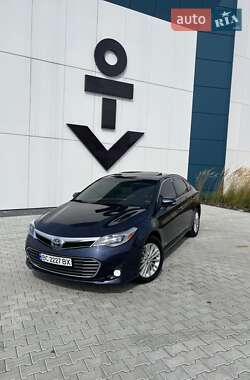 Седан Toyota Avalon 2015 в Львові