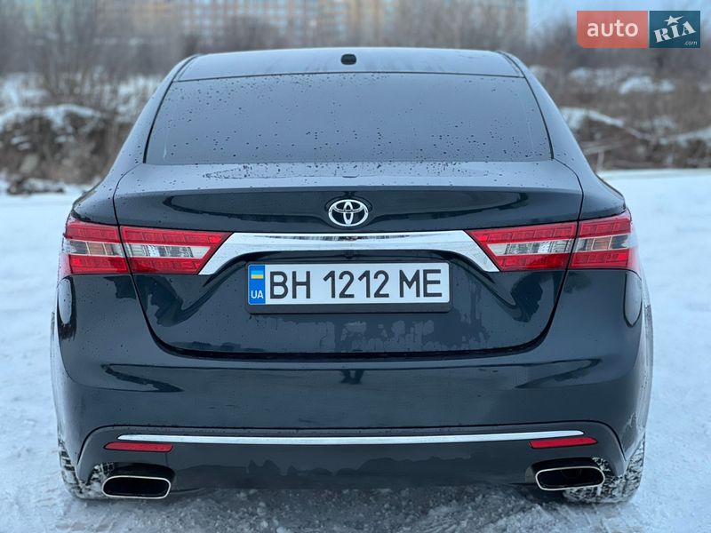 Седан Toyota Avalon 2016 в Киеве