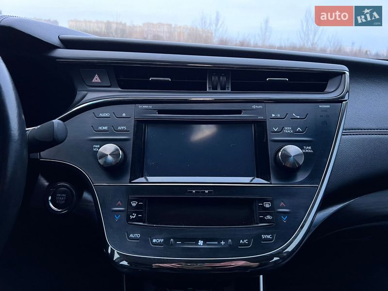 Седан Toyota Avalon 2016 в Киеве