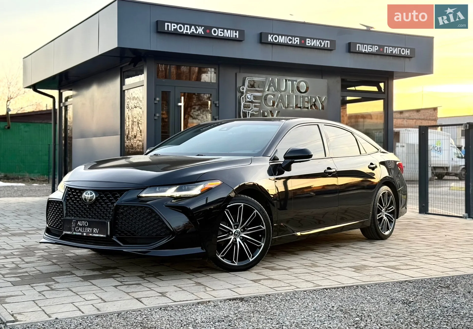 Toyota Avalon 2018