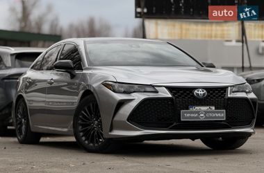 Седан Toyota Avalon 2018 в Києві