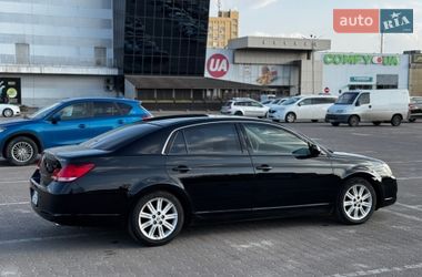 Седан Toyota Avalon 2006 в Житомирі