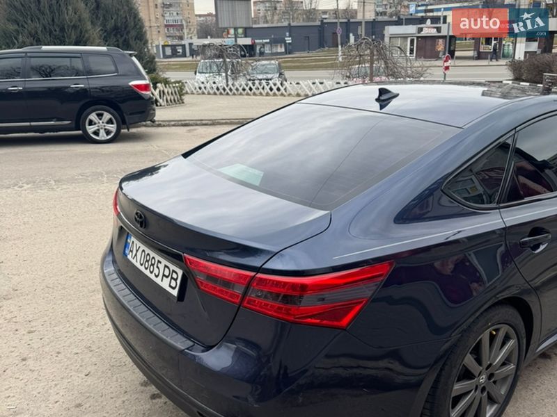 Седан Toyota Avalon 2014 в Харькове