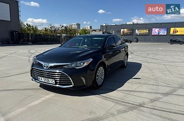 Седан Toyota Avalon 2015 в Києві