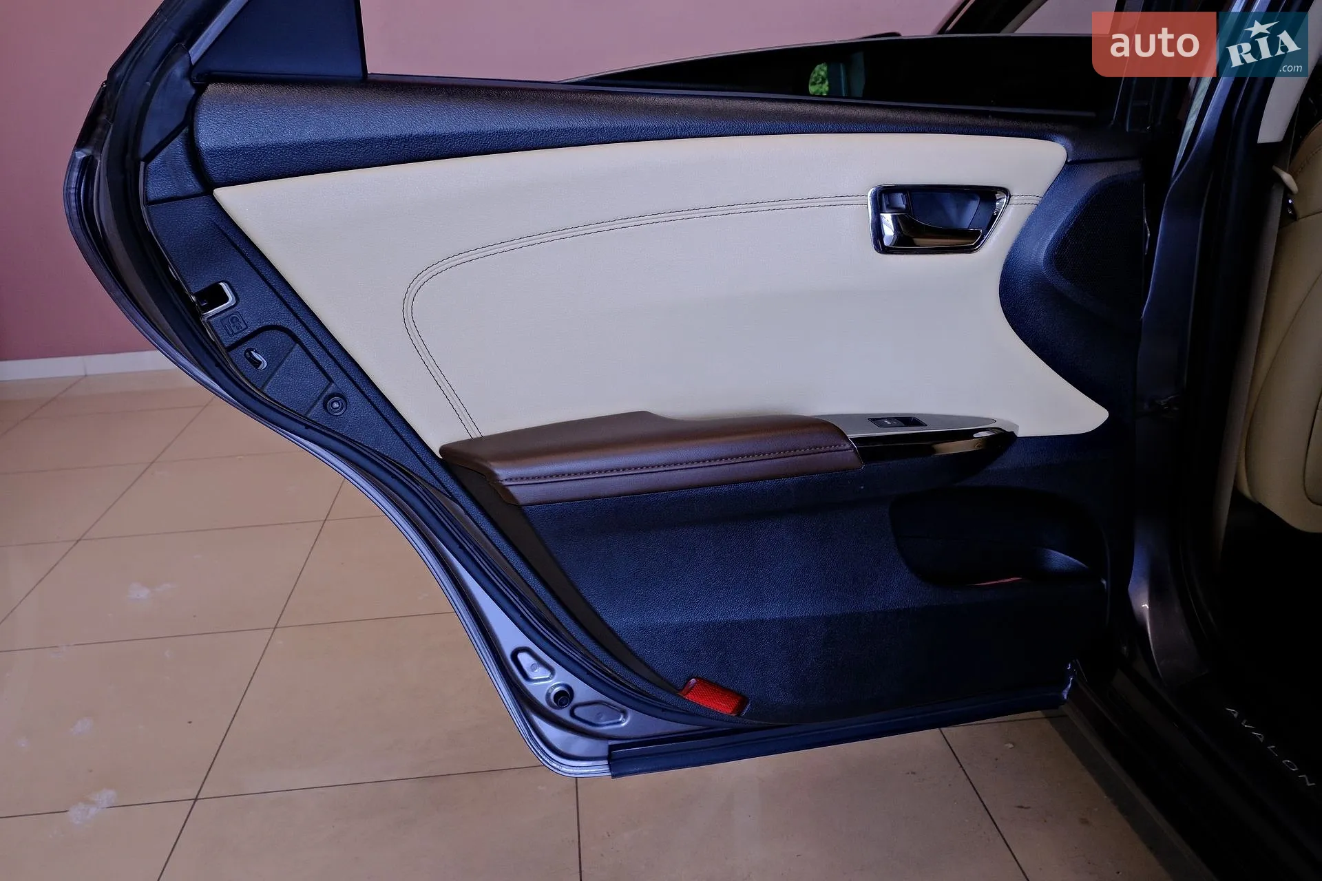 2013 Toyota Avalon - мініатюра 30